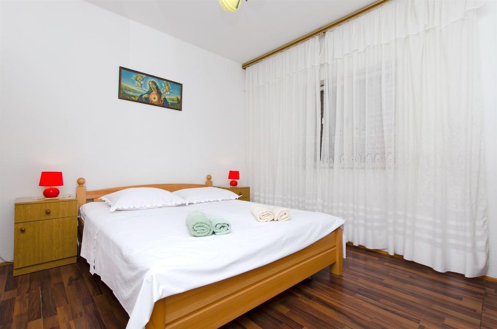 Apartments Ban Dugi Rat Εξωτερικό φωτογραφία