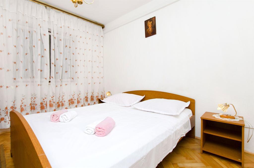 Apartments Ban Dugi Rat Εξωτερικό φωτογραφία