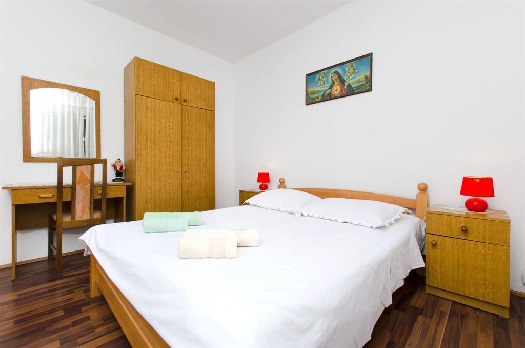 Apartments Ban Dugi Rat Εξωτερικό φωτογραφία