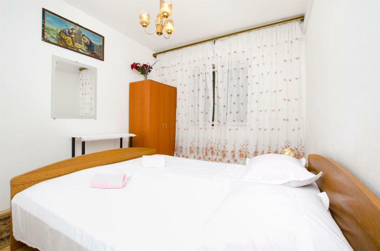Apartments Ban Dugi Rat Δωμάτιο φωτογραφία